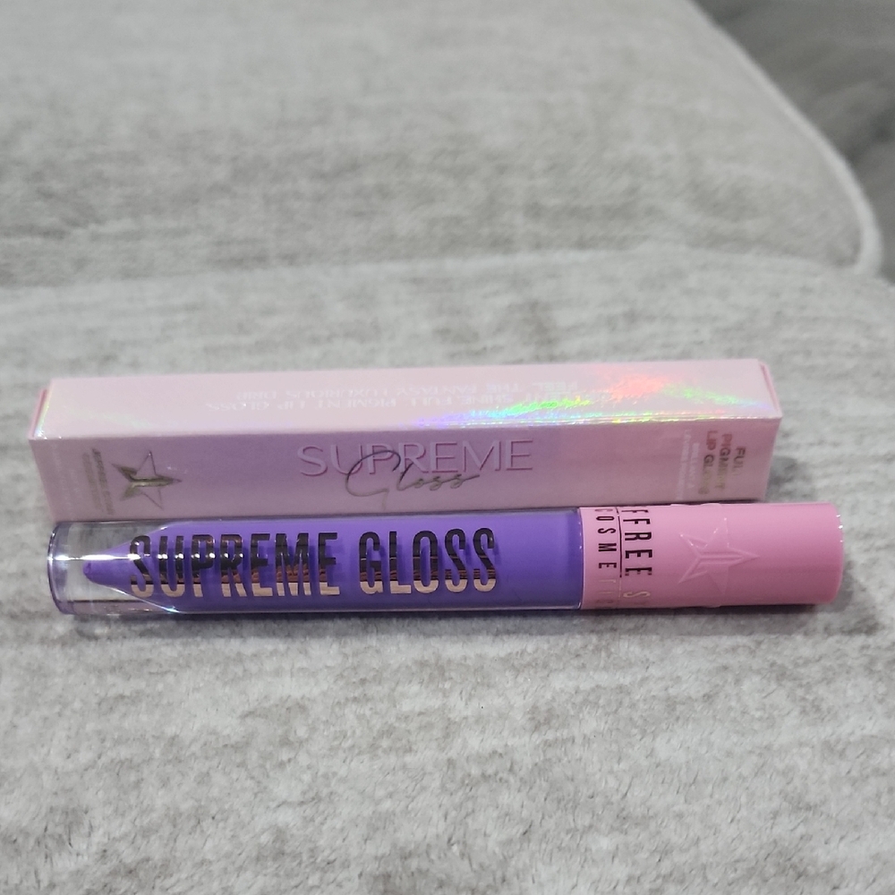 NWT Jefree Star Supreme Gloss- Frosting For Dinner